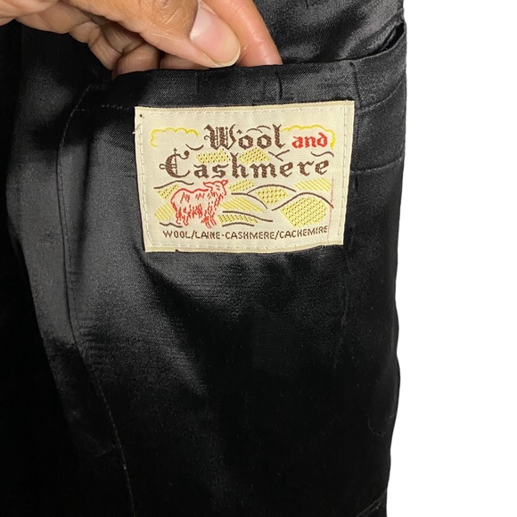 WM. H. Leishman Men's Gray Wool and Cashmere Trench Coat - Picture 7 of 12